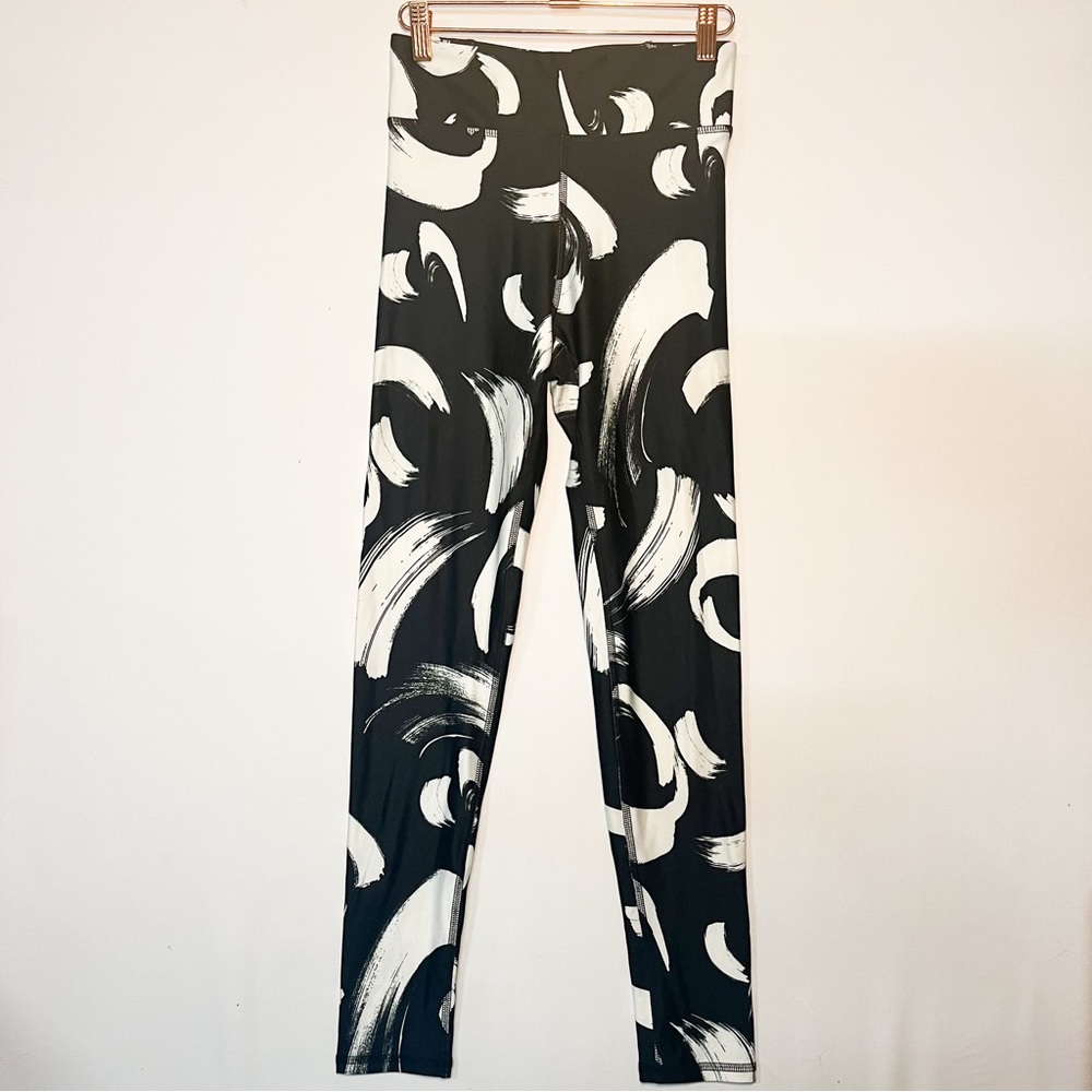NWT Alexis Mera Pattern Leggings